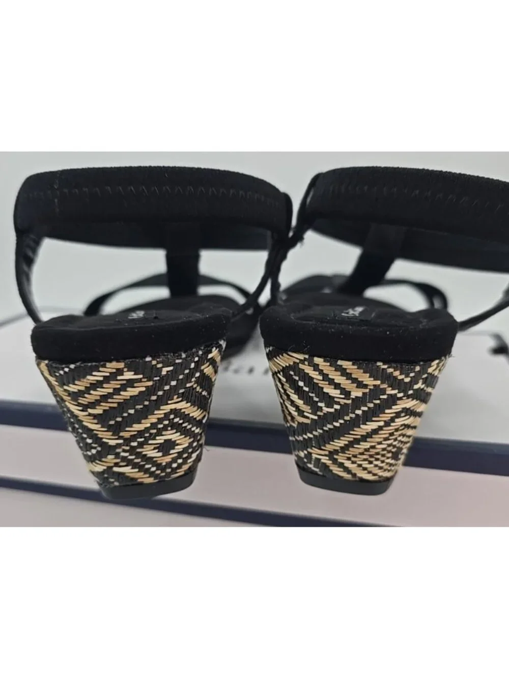 Croft & Barrow Stella Wedge Sandals Strappy Stretch Flexible Outsole Black 8.5 M